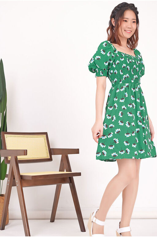 Fine Shirred Top Puff Sleeve Floral Print Textured Swing Dress (Green)
